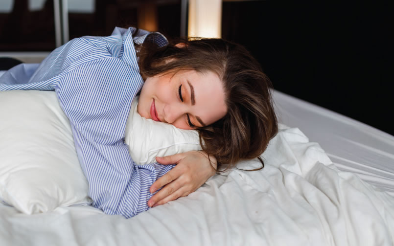 Cómo una almohada puede ayudarte a dormir mejor y sin dol